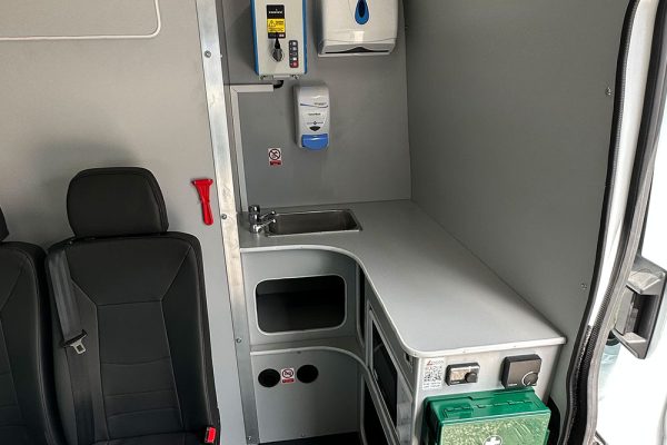 Van facilities - hot and cold sink - Welfare Vans 4 Less - van hire nationwide delivery no deposit Staffordshire