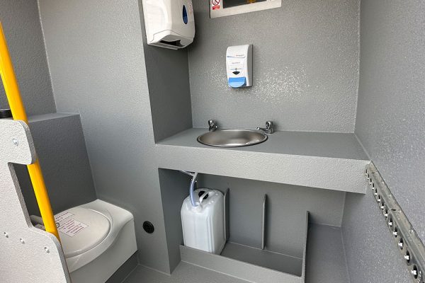 Van facilities - private wc - Welfare Vans 4 Less - van hire Cheshire